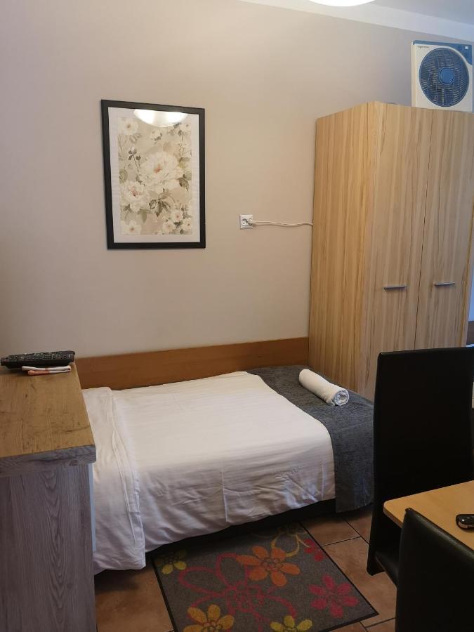Apartamenty Jaskinia Solna Ruda Slaska Exteriör bild