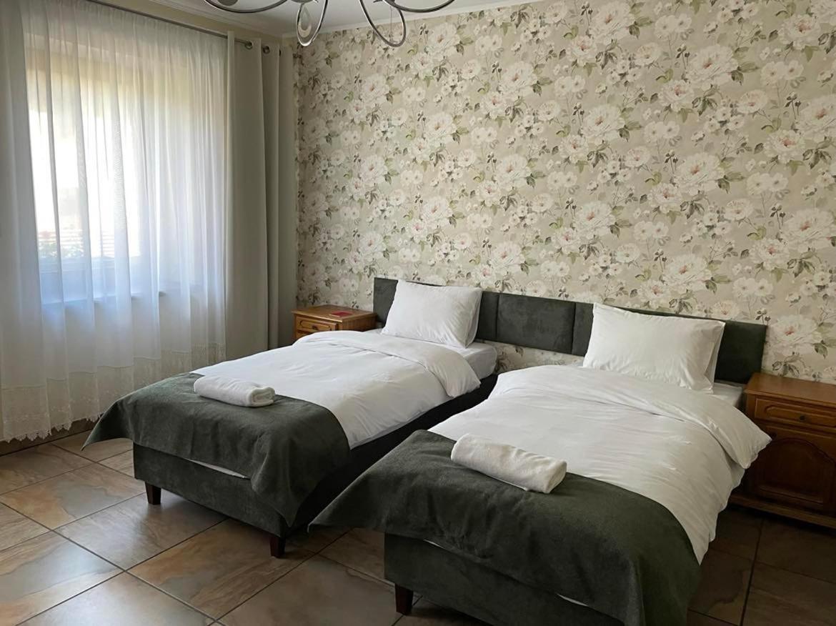 Apartamenty Jaskinia Solna Ruda Slaska Exteriör bild